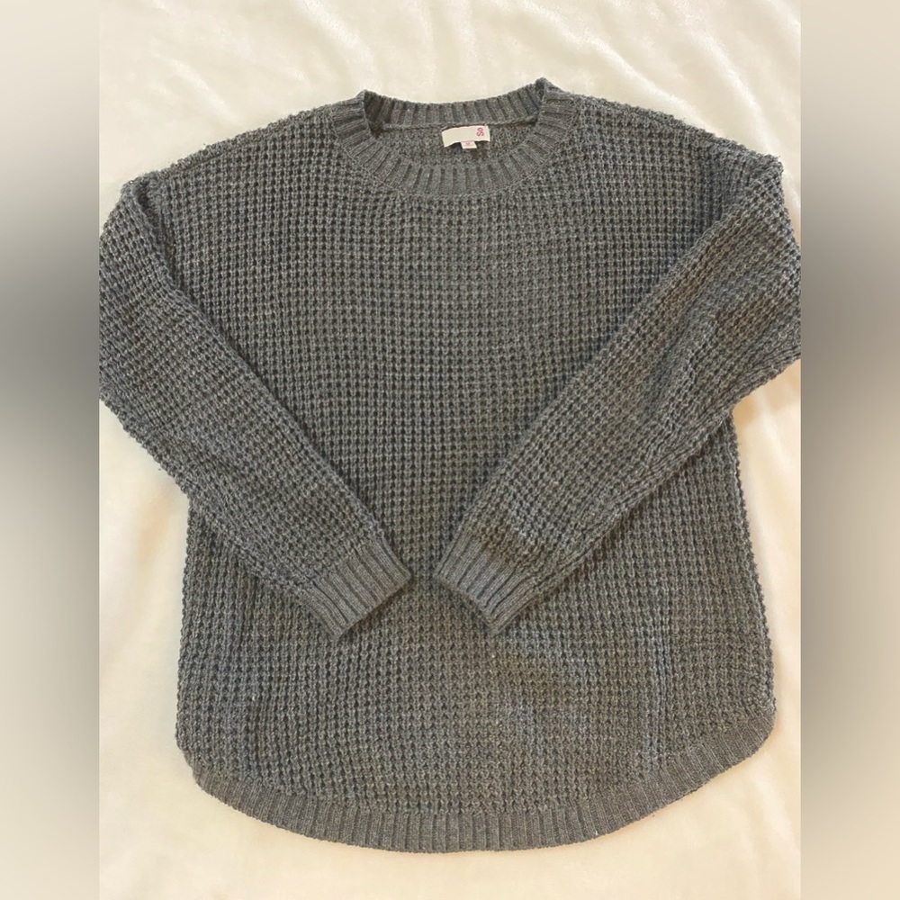 Women’s Medium Pullover Sweater. Perfect condition, worn only a couple times.